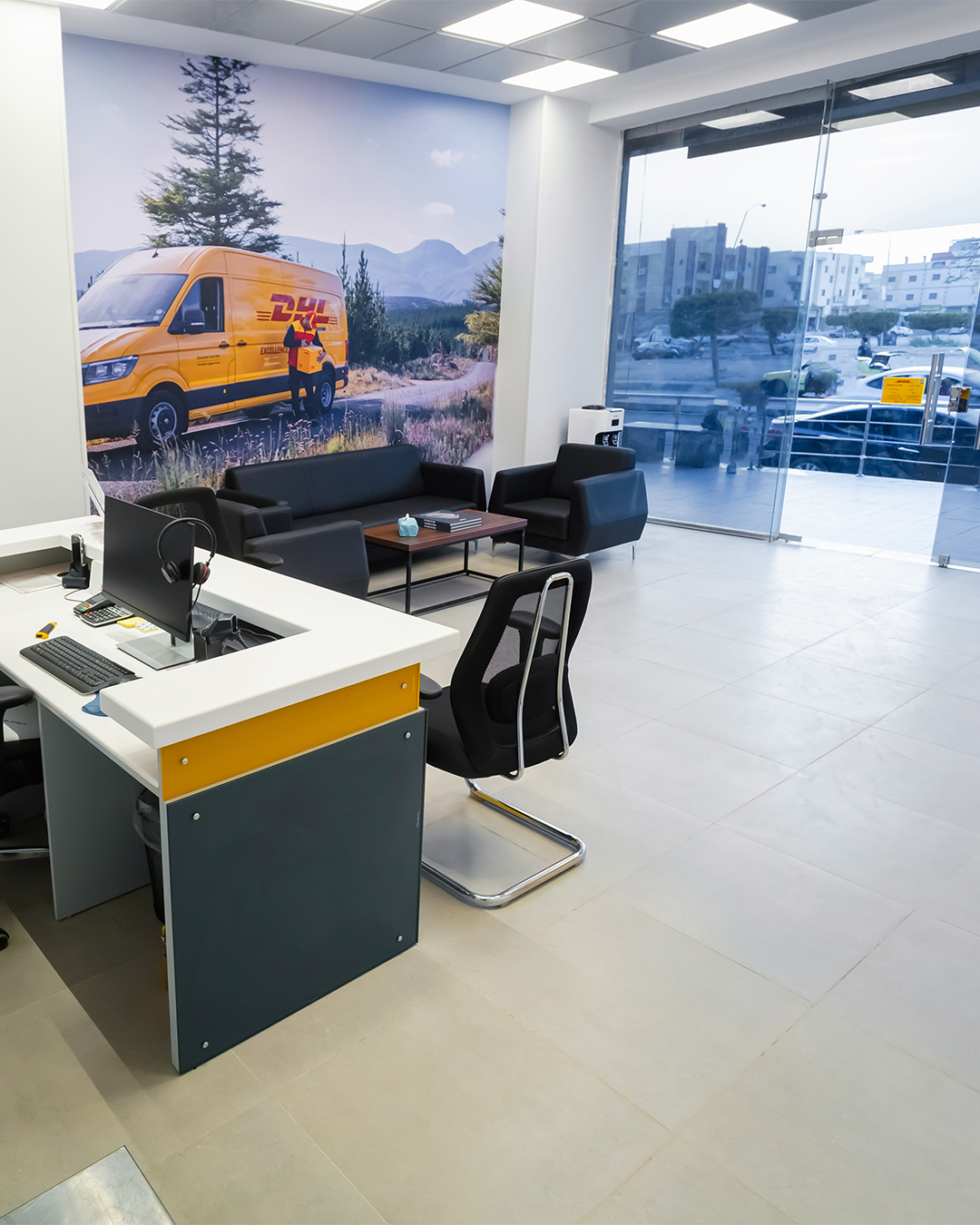 DHL Sadat artboard 9